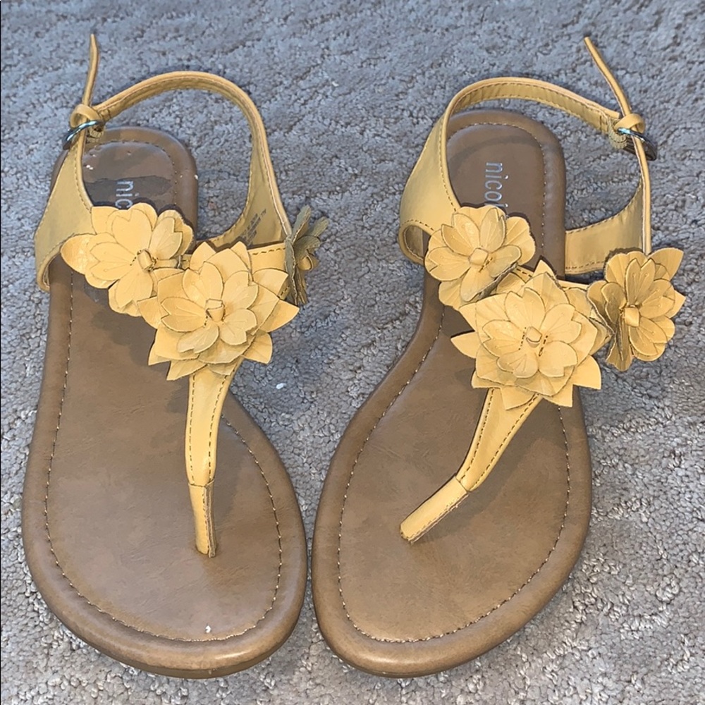 Yellow flower Sandals